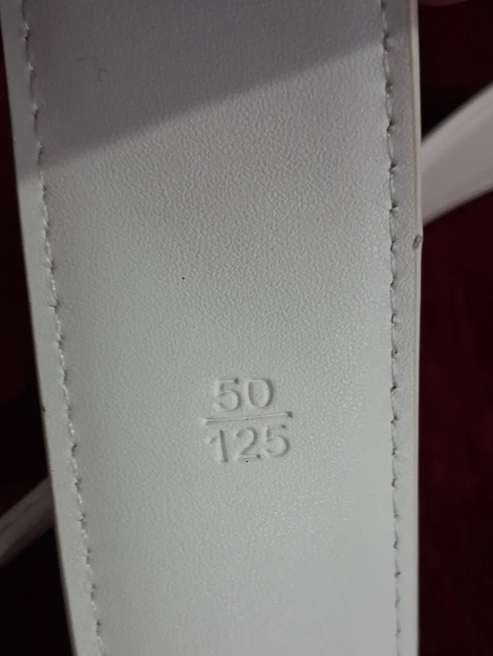 NWT Louis Vuitton White Leather Belt with Gold LV Buckle Unisex